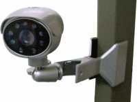 防犯カメラと外部セキュリティーセンサー